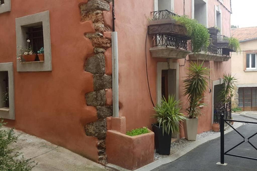 Joli loft dans village pittoresque Péret Esterno foto