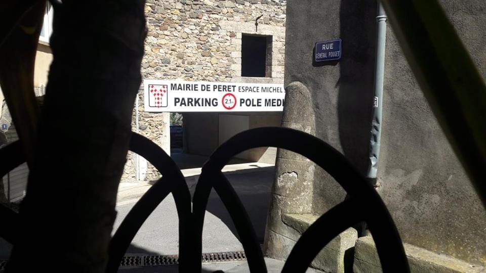 Joli loft dans village pittoresque Péret Esterno foto